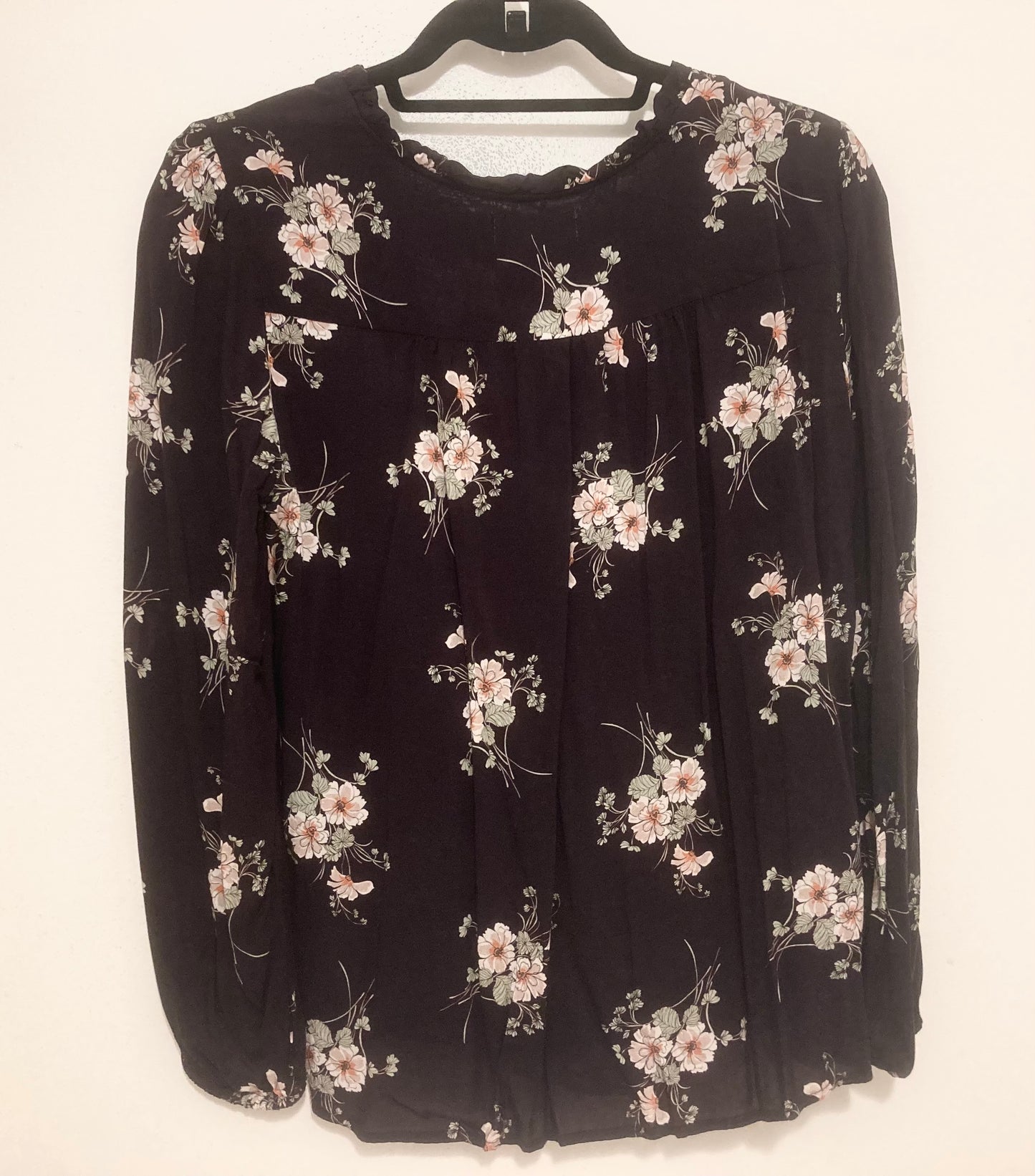 Velvet by Graham & Spencer Dark Plum Floral Blouse Size Small