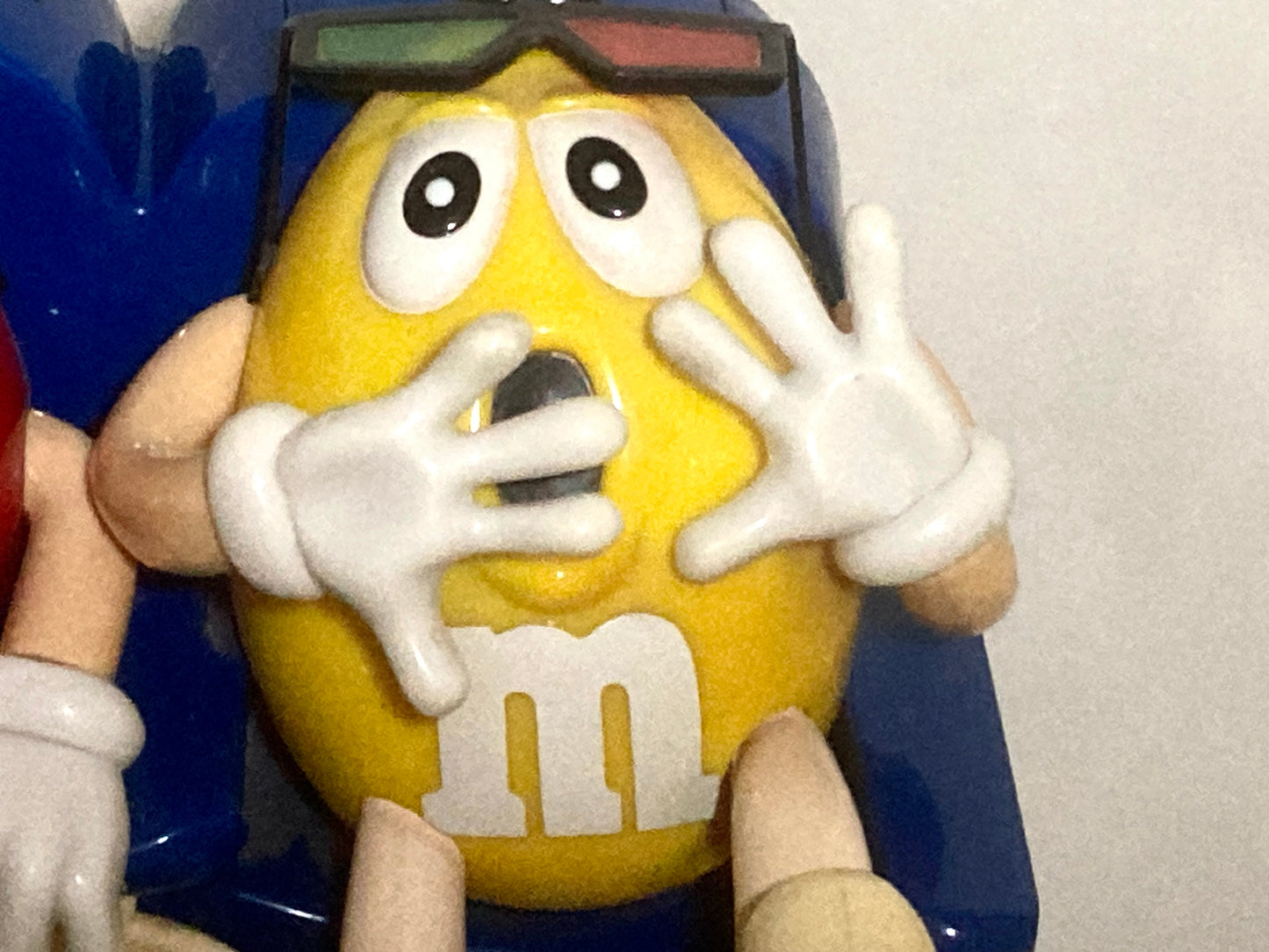 Set of 2 M&M Candy Dispensers At the Movies & Rockn Roll Cafe Collectibles