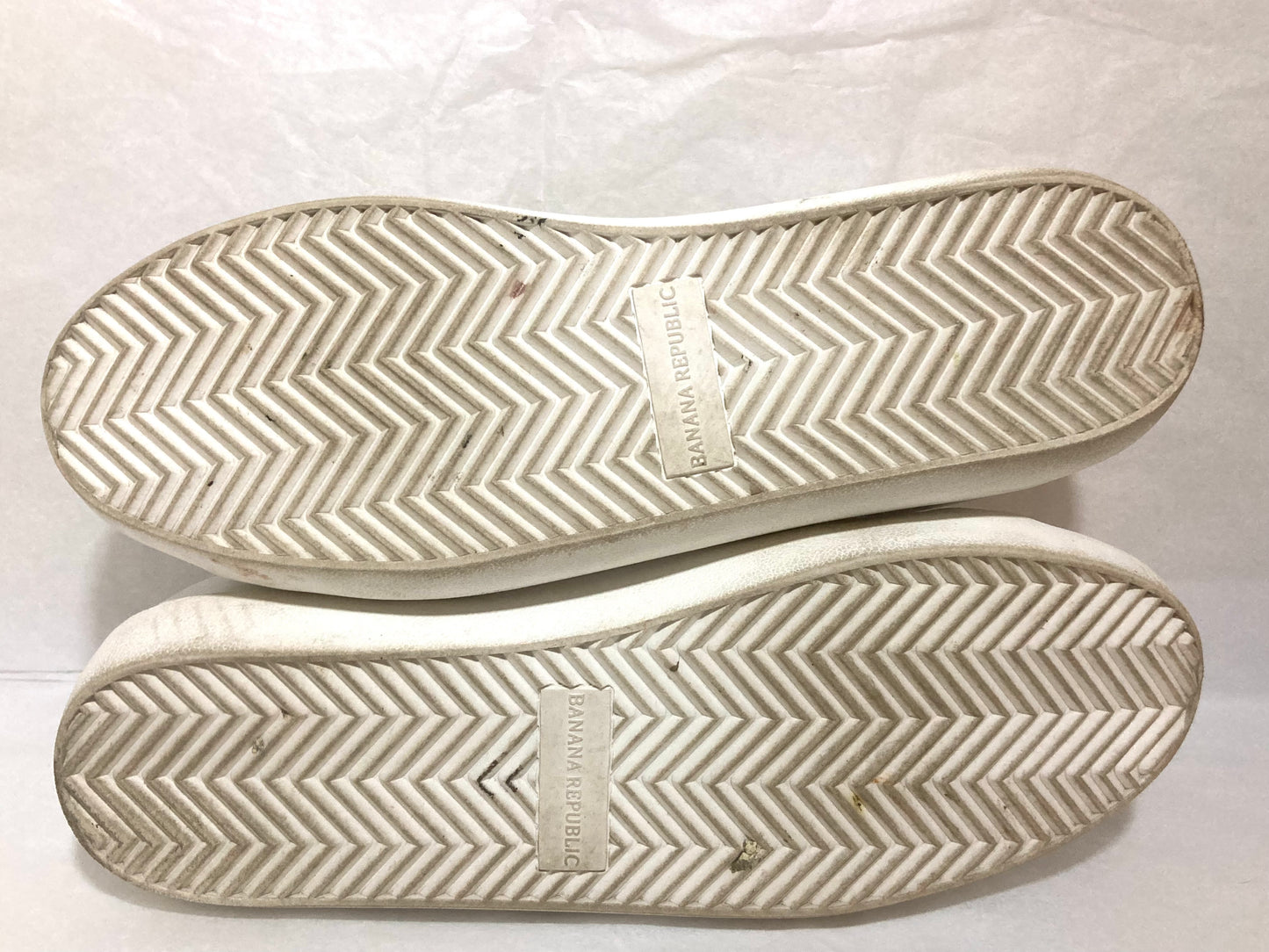 Banana Republic, white sneakers, women’s sneakers