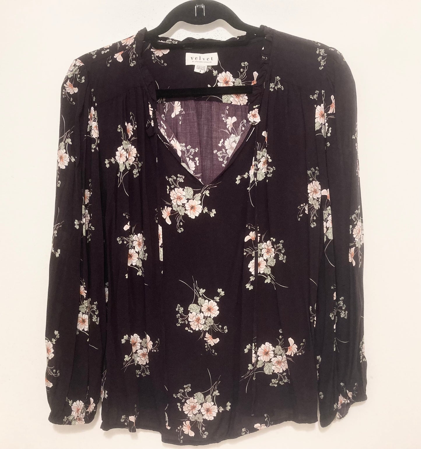 Velvet by Graham & Spencer Dark Plum Floral Blouse Size Small