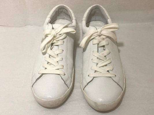 Banana Republic, white sneakers, women’s sneakers 