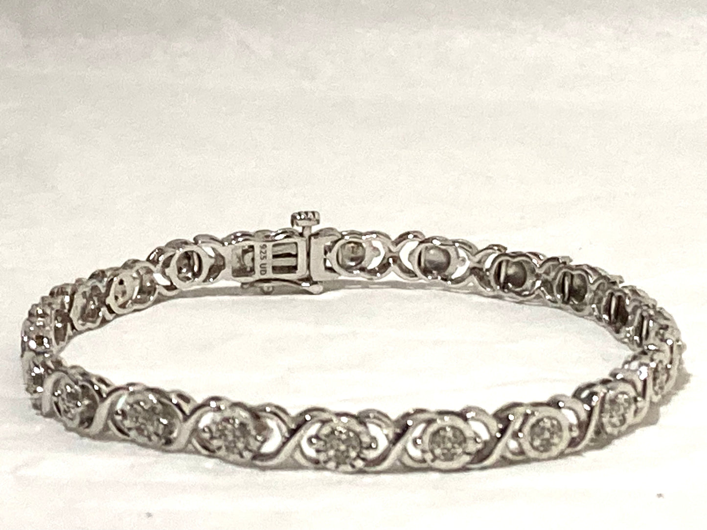 1/4 CT TW Diamond Sterling Silver Tennis Bracelet