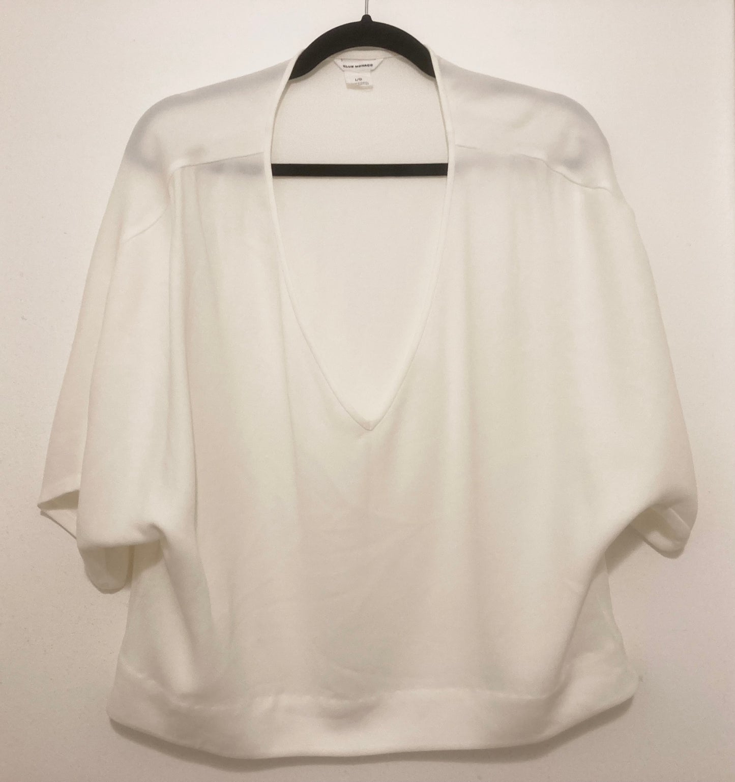 Club Monaco Cream V-Neck Short Sleeve Blouse Size Large