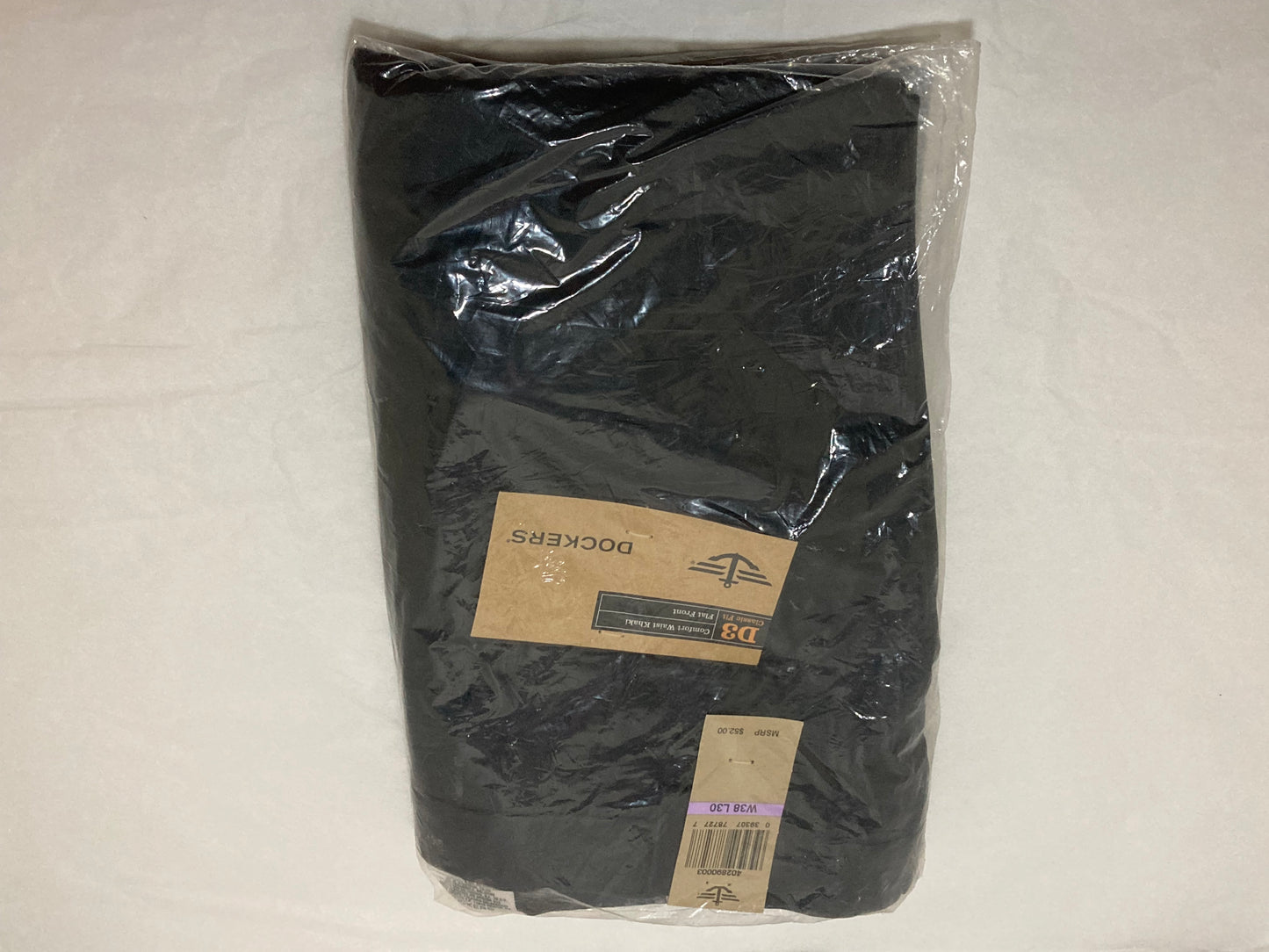 Dockers Men’s Black Comfort Waist Khaki’s 
Size 38 NWT
