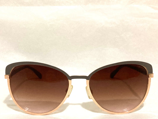 Jessica Simpson Stylish Black and Gold Women’s Sunglasses