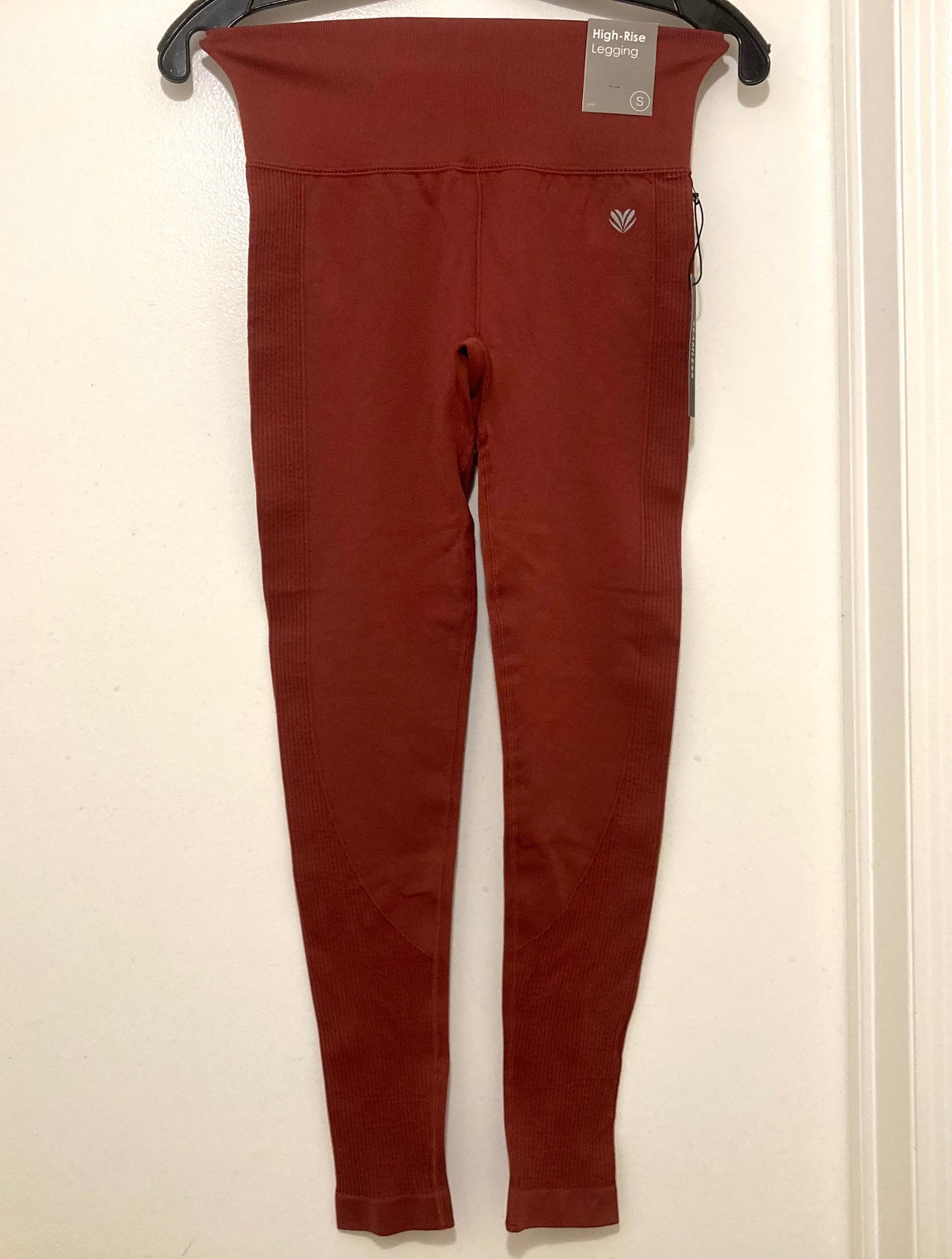 Forever 21 Women's High-Rise Seamless Leggings Dark Rust Size Small NWT