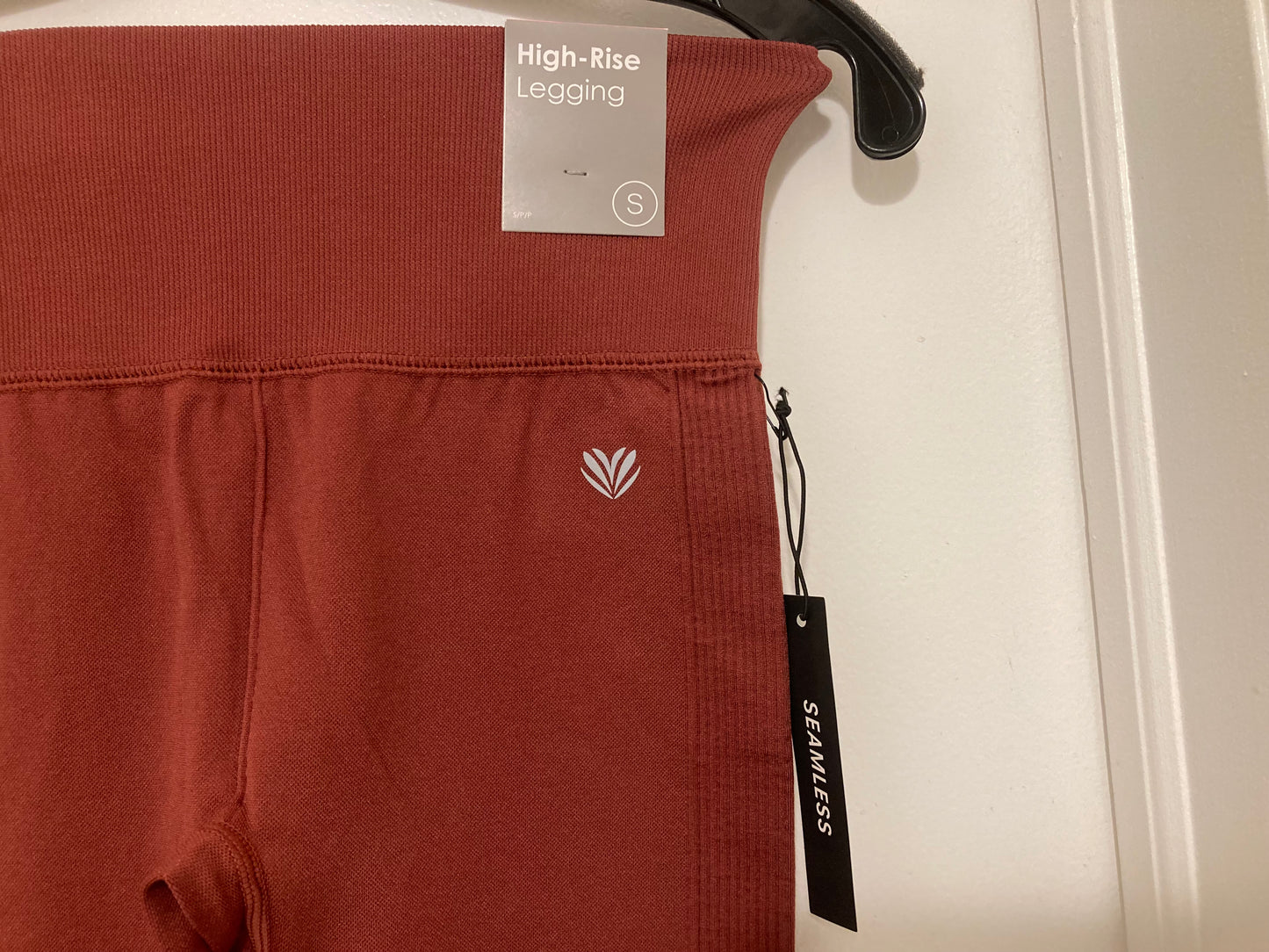 Forever 21 Women's High-Rise Seamless Leggings Dark Rust Size Small NWT