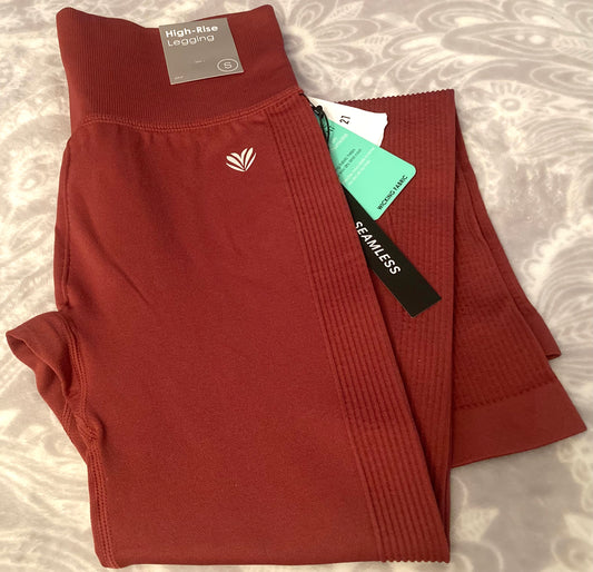 Forever 21 Women's High-Rise Seamless Leggings Dark Rust Size Small NWT